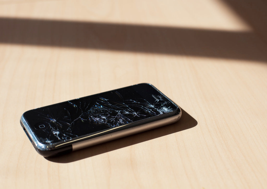 Phone Insurance: Is it Worth that Extra Cash?